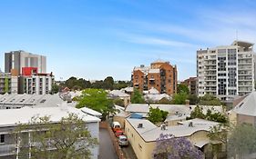 Metro Hotel Perth City